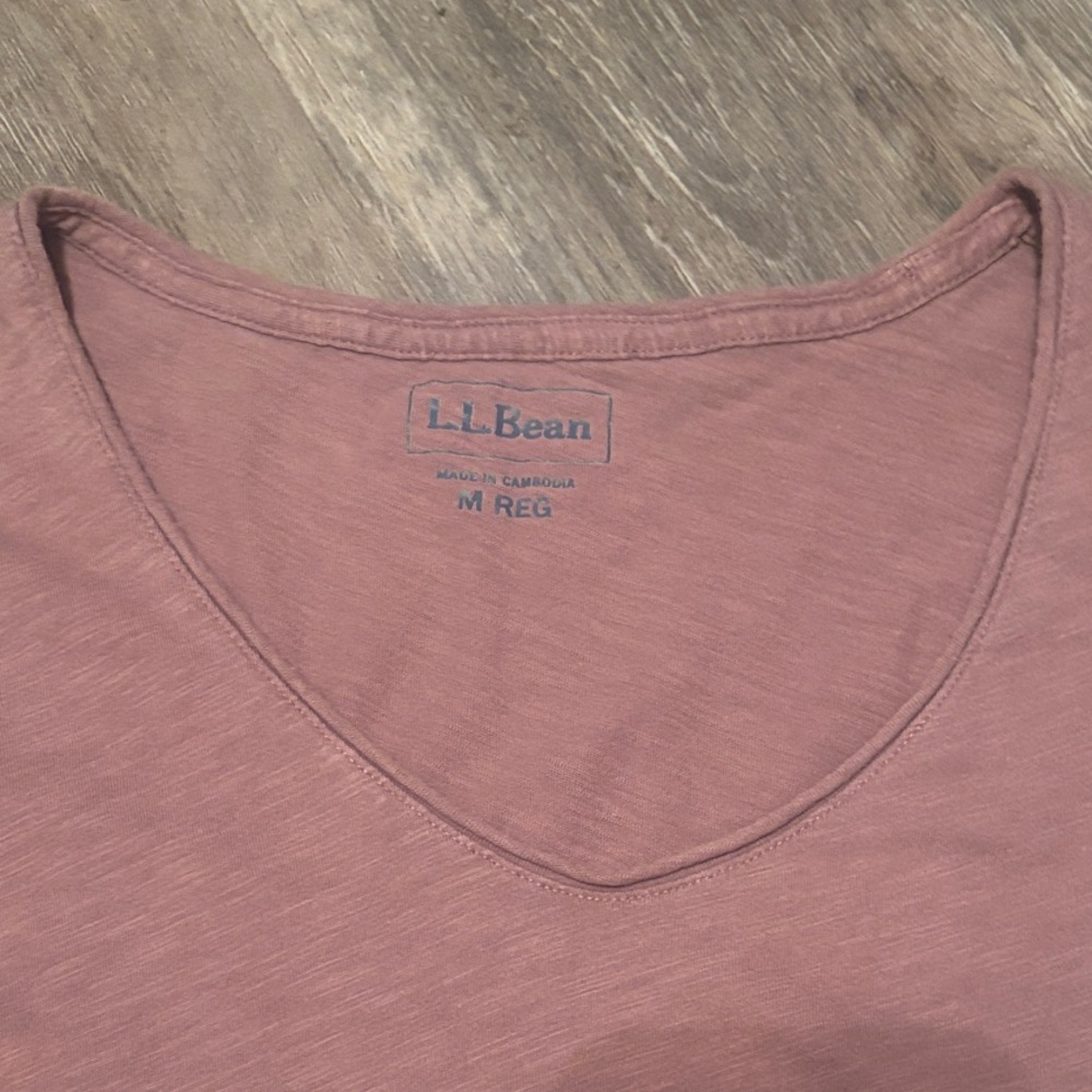 L.L. Bean Women's V-Neck Short Sleeve Tee - Dusty Rose - Picture 2 of 2